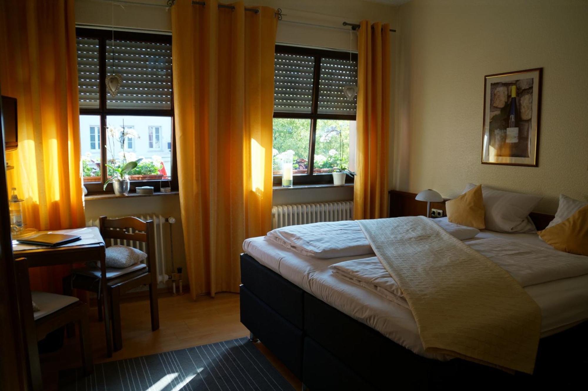 Hotel Restaurant Zunftstube ซาร์บวร์ก ห้อง รูปภาพ