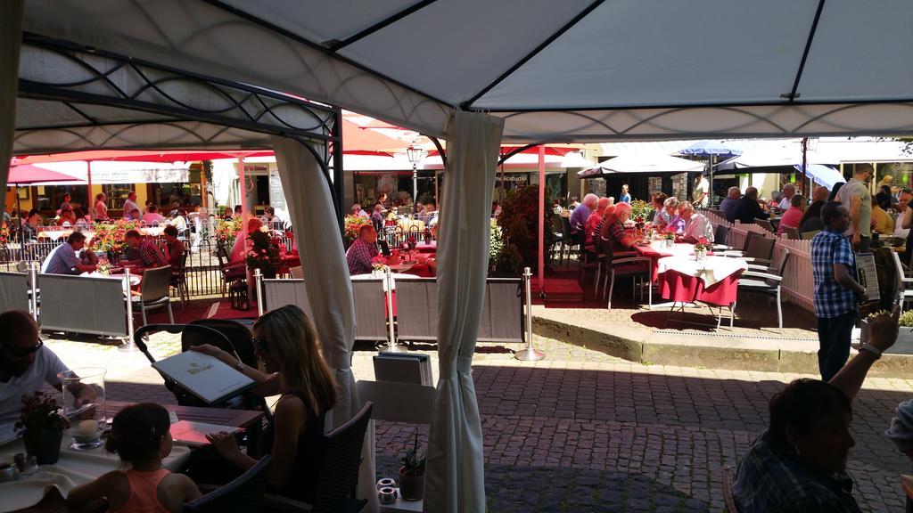 Hotel Restaurant Zunftstube ซาร์บวร์ก ภายนอก รูปภาพ